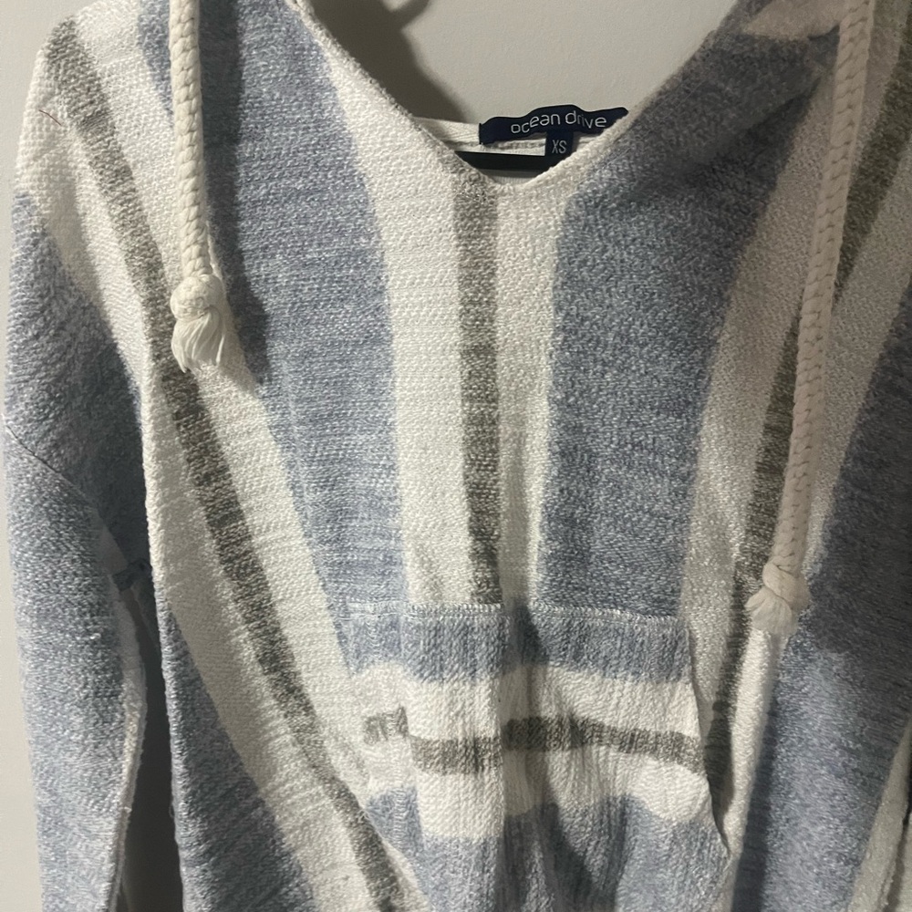 Ocean Drive Blue and White Knit Pullover